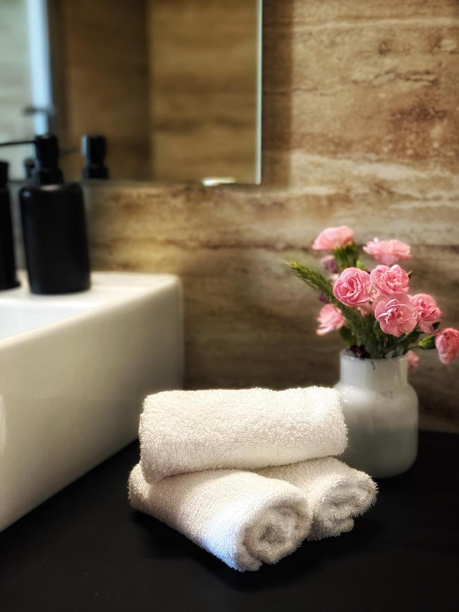 Вілла Zoe Luxury House Gomirje Екстер'єр фото